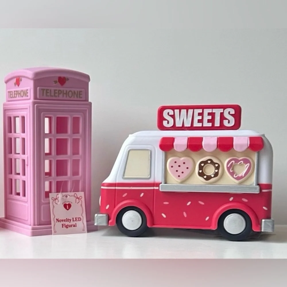 Playground LED Light Up Telephone Booth & Sweets Car Figural Set - Picture 1 of 10